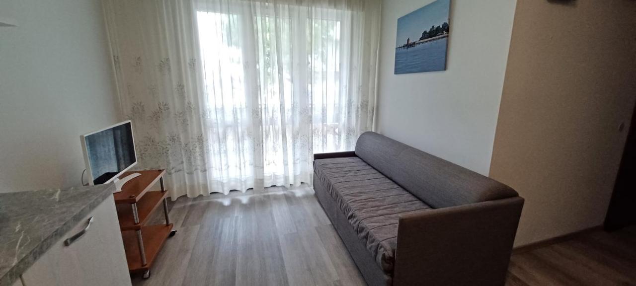 Casa Bivi - Apartments With 1 And 2 Bedrooms - Click Here For More Availabilities Lignano Sabbiadoro Exteriör bild