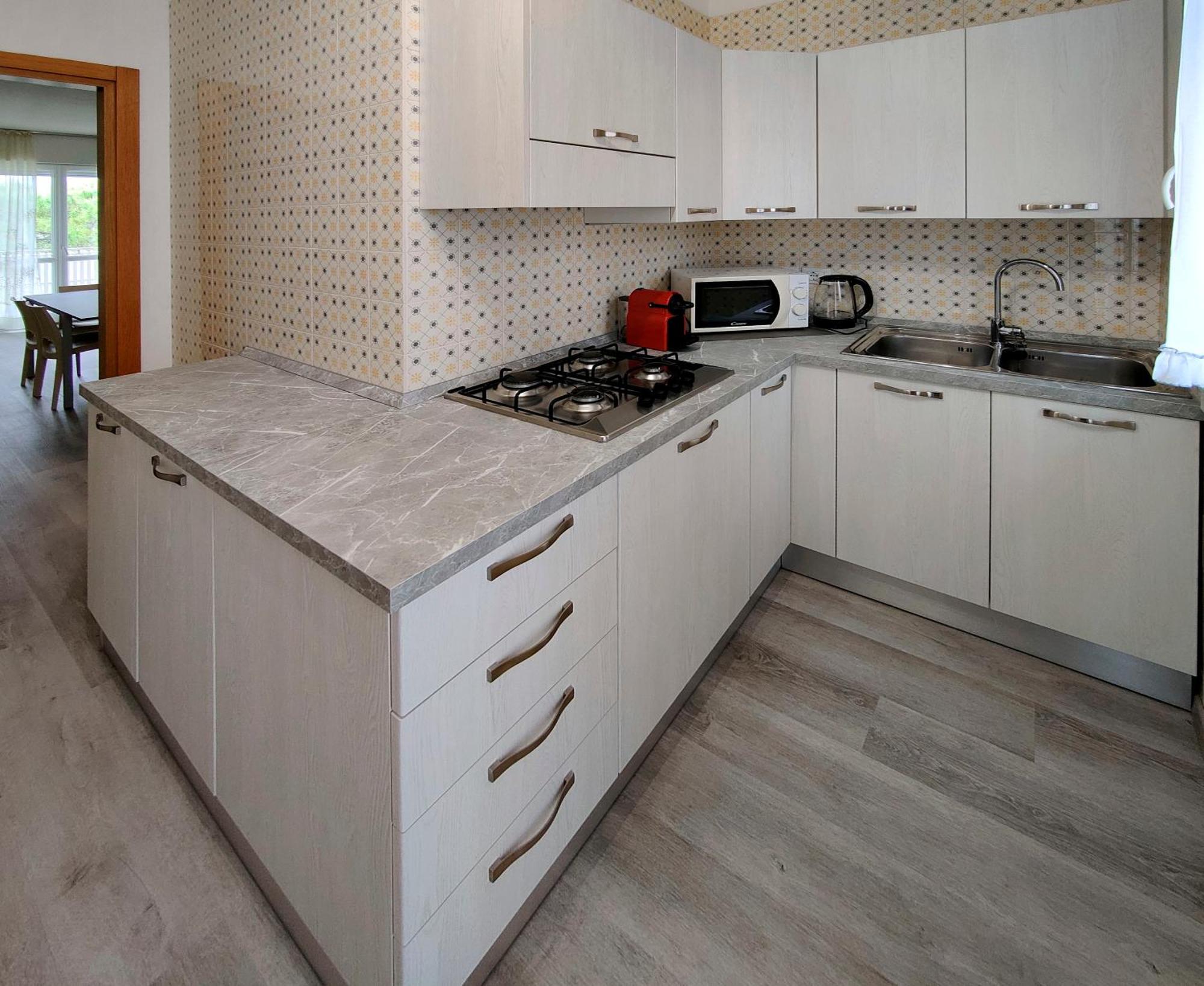 Casa Bivi - Apartments With 1 And 2 Bedrooms - Click Here For More Availabilities Lignano Sabbiadoro Exteriör bild
