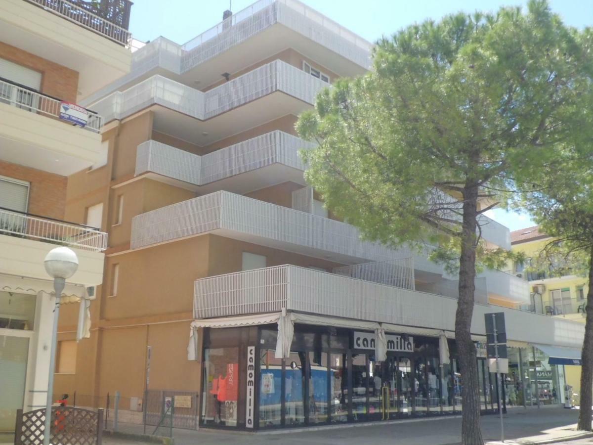 Casa Bivi - Apartments With 1 And 2 Bedrooms - Click Here For More Availabilities Lignano Sabbiadoro Exteriör bild